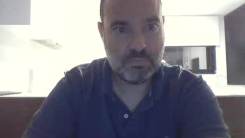 xoriso online show from October 3, 2025, 6:49 pm