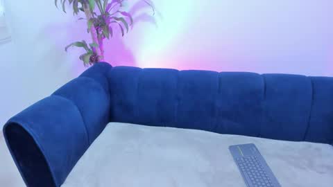 xoxo_angel online show from December 3, 2025, 2:26 pm