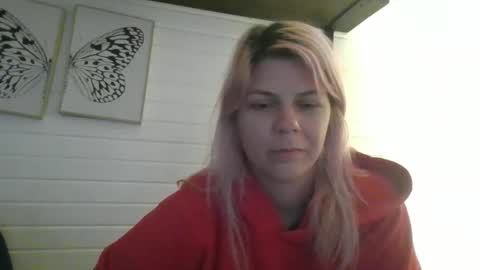 Snapshot of xoxovicbaby chatting on October 23, 2025, 3:00 pm gdamnv online show from October 23, 2025, 3:00 pm