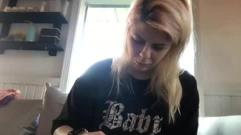 Snapshot of xoxovicbaby chatting on December 15, 2025, 10:47 pm gdamnv online show from December 15, 2025, 10:47 pm