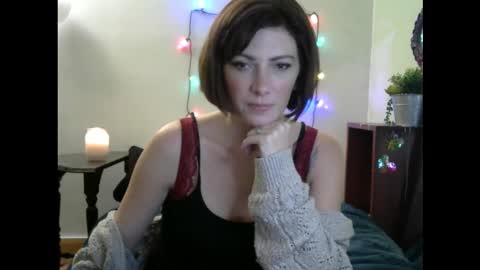 Snapshot of xp_bunni chatting on December 14, 2025, 4:29 am Bunni online show from December 14, 2025, 4:29 am