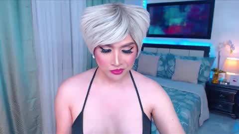 Snapshot of xplaymateamandax chatting on January 17, 2025, 8:02 am amanda online show from January 17, 2025, 8:02 am