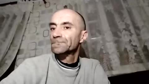 Snapshot of xploid1982 chatting on November 13, 2025, 1:15 am xploid1982 online show from November 13, 2025, 1:15 am