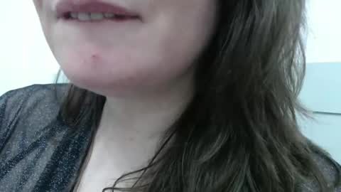 Snapshot of xprensesxx chatting on December 18, 2025, 10:05 pm xprensesxx online show from December 18, 2025, 10:05 pm