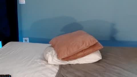 Snapshot of xsexycouples chatting on January 8, 2025, 2:14 am AnnaMaee online show from January 8, 2025, 2:14 am