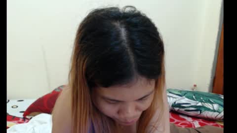 Snapshot of xsexyhotmomma69x chatting on February 20, 2026, 5:37 am merayel online show from February 20, 2026, 5:37 am