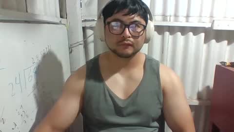 xstudiobog_90 online show from September 30, 2025, 5:18 pm