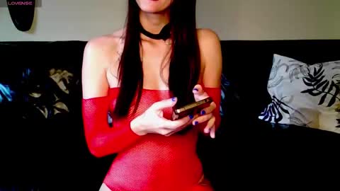 Snapshot of xsweetmissjasminex chatting on October 25, 2025, 11:07 am xsweetmissjasminex online show from October 25, 2025, 11:07 am