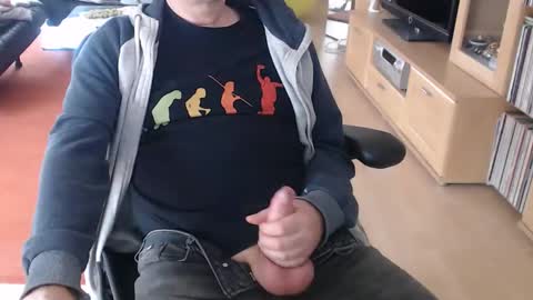 xtommix69 online show from October 23, 2025, 12:04 pm