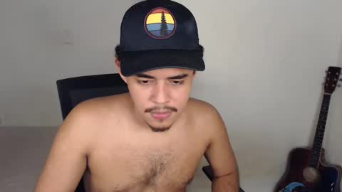 xtranherr online show from October 30, 2025, 2:02 am