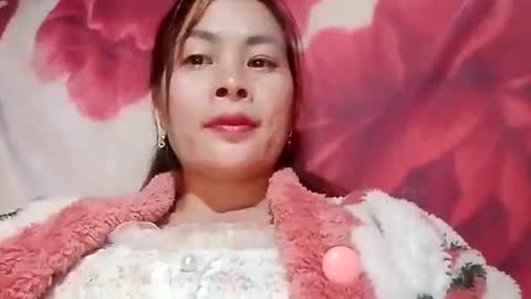 Snapshot of xuxulove00 chatting on December 18, 2025, 1:06 pm xuxulove00 online show from December 18, 2025, 1:06 pm