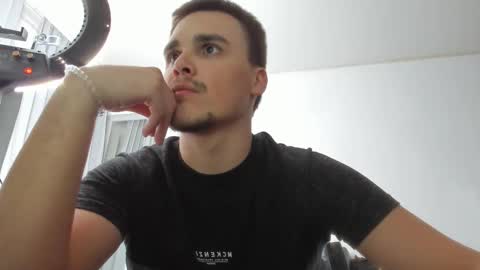 raul online show from December 22, 2025, 7:22 pm