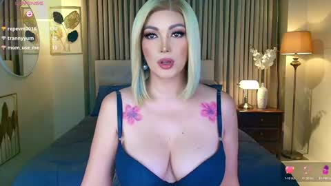 Snapshot of xxbedroombeautyxx chatting on July 14, 2026, 2:05 am MISS NATALIA online show from July 14, 2026, 2:05 am