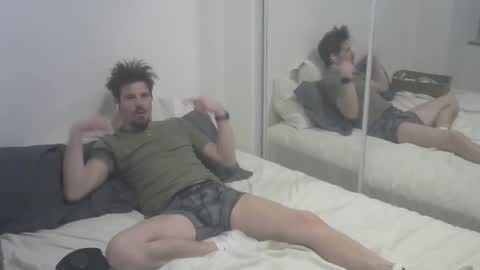 xxcorxx online show from April 15, 2026, 6:42 am