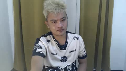 Snapshot of xxhotloyd_cummerx chatting on January 9, 2026, 6:53 pm Loyd online show from January 9, 2026, 6:53 pm
