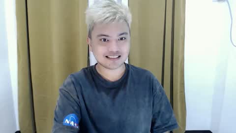 Snapshot of xxhotloyd_cummerx chatting on January 11, 2026, 6:46 pm Loyd online show from January 11, 2026, 6:46 pm