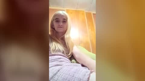 xxjessiebugxx online show from June 18, 2026, 2:56 am