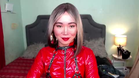 Snapshot of xxkagura_hugecock_69xx chatting on December 1, 2024, 10:53 pm Kagura online show from December 1, 2024, 10:53 pm