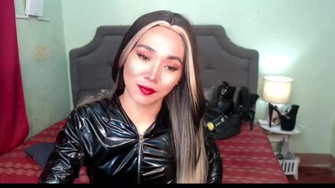 Snapshot of xxkagura_hugecock_69xx chatting on January 26, 2025, 6:27 pm Kagura online show from January 26, 2025, 6:27 pm