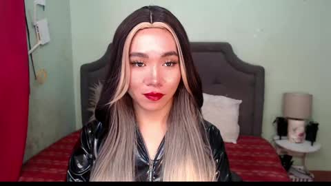 Snapshot of xxkagura_hugecock_69xx chatting on February 7, 2025, 11:34 pm Kagura online show from February 7, 2025, 11:34 pm