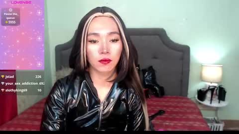 Snapshot of xxkagura_hugecock_69xx chatting on February 13, 2025, 2:12 am Kagura online show from February 13, 2025, 2:12 am