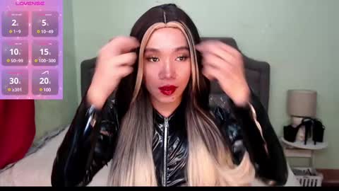 Snapshot of xxkagura_hugecock_69xx chatting on February 15, 2025, 12:11 pm Kagura online show from February 15, 2025, 12:11 pm