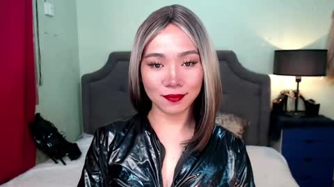 Snapshot of xxkagura_hugecock_69xx chatting on March 9, 2025, 10:08 pm Kagura online show from March 9, 2025, 10:08 pm