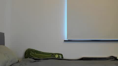 Snapshot of xxkimber_bentonxx chatting on December 4, 2024, 10:57 am Next online Monday to Friday 10am till 2pm UK time online show from December 4, 2024, 10:57 am
