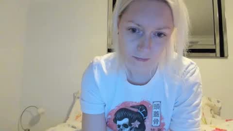 Snapshot of xxkimber_bentonxx chatting on January 3, 2025, 6:03 pm Next online Monday to Friday 10am till 2pm UK time online show from January 3, 2025, 6:03 pm