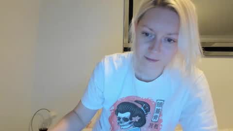 Snapshot of xxkimber_bentonxx chatting on January 3, 2025, 10:29 pm Next online Monday to Friday 10am till 2pm UK time online show from January 3, 2025, 10:29 pm