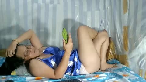 Snapshot of xxlenepinayxx chatting on January 15, 2025, 8:30 am xxlenepinayxx online show from January 15, 2025, 8:30 am