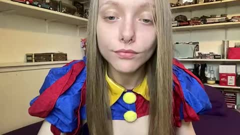 LoveAnastasia online show from October 16, 2025, 5:25 pm