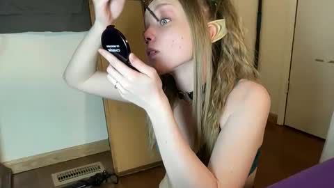 Snapshot of xxloveanastasia chatting on March 13, 2026, 4:13 pm LoveAnastasia online show from March 13, 2026, 4:13 pm