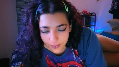 Snapshot of xxmaggieeexx chatting on March 21, 2026, 12:04 am mag online show from March 21, 2026, 12:04 am