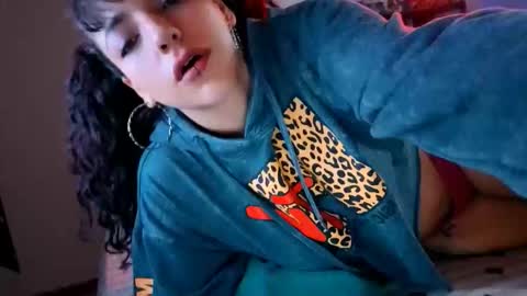 Snapshot of xxmaggieeexx chatting on March 31, 2026, 5:13 pm mag online show from March 31, 2026, 5:13 pm