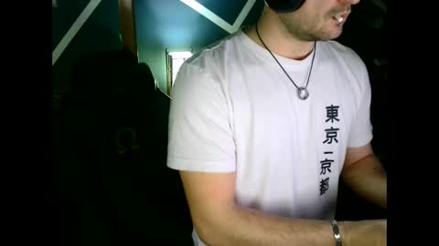 Snapshot of xxmik3xx chatting on January 9, 2025, 5:43 pm xxmik3xx online show from January 9, 2025, 5:43 pm