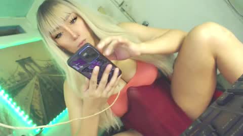 Snapshot of xxqueenjasminexx chatting on March 4, 2025, 4:38 am Jasmine online show from March 4, 2025, 4:38 am