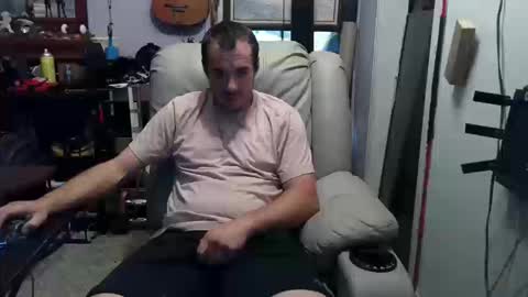 Snapshot of xxscubastevexxx chatting on November 3, 2025, 4:30 pm xxScubaStevexx online show from November 3, 2025, 4:30 pm