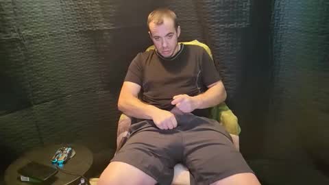 Snapshot of xxscubastevexxx chatting on December 14, 2025, 4:07 am xxScubaStevexx online show from December 14, 2025, 4:07 am