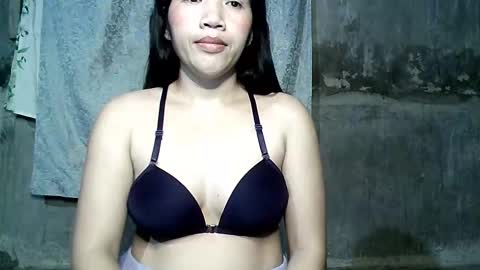 Snapshot of xxsexypinayxx466789 chatting on October 23, 2025, 4:17 pm Windy online show from October 23, 2025, 4:17 pm