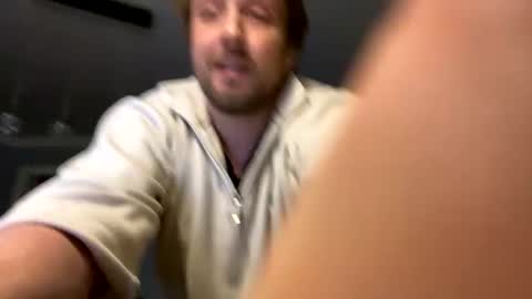 Snapshot of xxsimonxsays chatting on February 23, 2025, 9:22 am Simon online show from February 23, 2025, 9:22 am