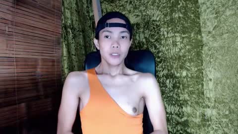 Snapshot of xxskinny_alonzoxx chatting on February 25, 2025, 5:04 pm Ali online show from February 25, 2025, 5:04 pm