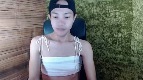 Snapshot of xxskinny_alonzoxx chatting on March 10, 2025, 8:56 pm Ali online show from March 10, 2025, 8:56 pm
