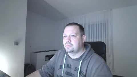 Snapshot of xxstrikerxx chatting on December 30, 2024, 7:04 am Eddi online show from December 30, 2024, 7:04 am