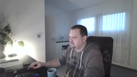 Eddi online show from January 23, 2025, 7:32 am