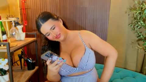 xxtastefullayeshaxx online show from April 16, 2026, 9:39 pm