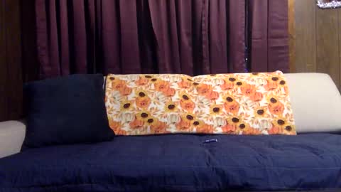 Snapshot of xxvizzyxx chatting on December 1, 2025, 2:16 am Vizzy online show from December 1, 2025, 2:16 am