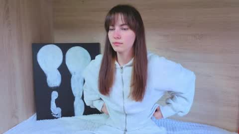 Eva online show from May 17, 2026, 6:44 am