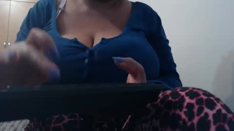 Ayanda online show from February 25, 2025, 4:21 pm