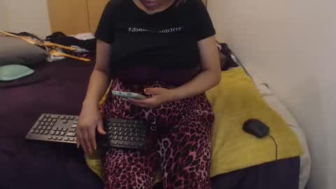 Ayanda online show from November 2, 2025, 6:21 pm